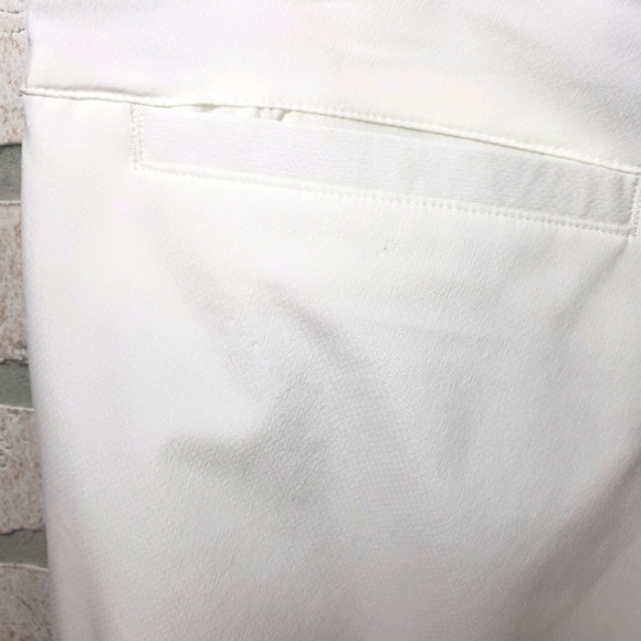UNDER ARMOUR Golf Performance Capris White… - Picture 8 of 11